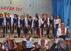 Народному самодіяльному ансамблю пісні і танцю «Хлібодари» – 25 років